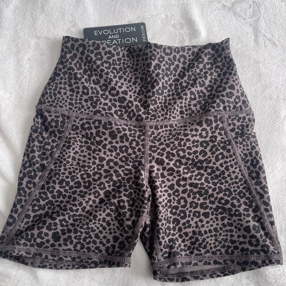 Cheeta short leggings - Picture 1 of 2